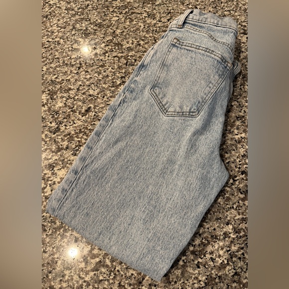 Abercrombie 90s Curve Love Jeans w/ Criss Cross Waiste - Picture 3 of 5